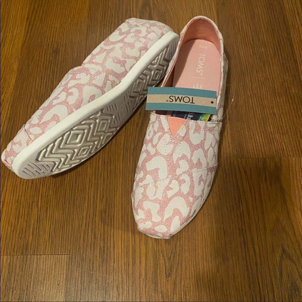 Leopard Toms - Picture 2 of 4